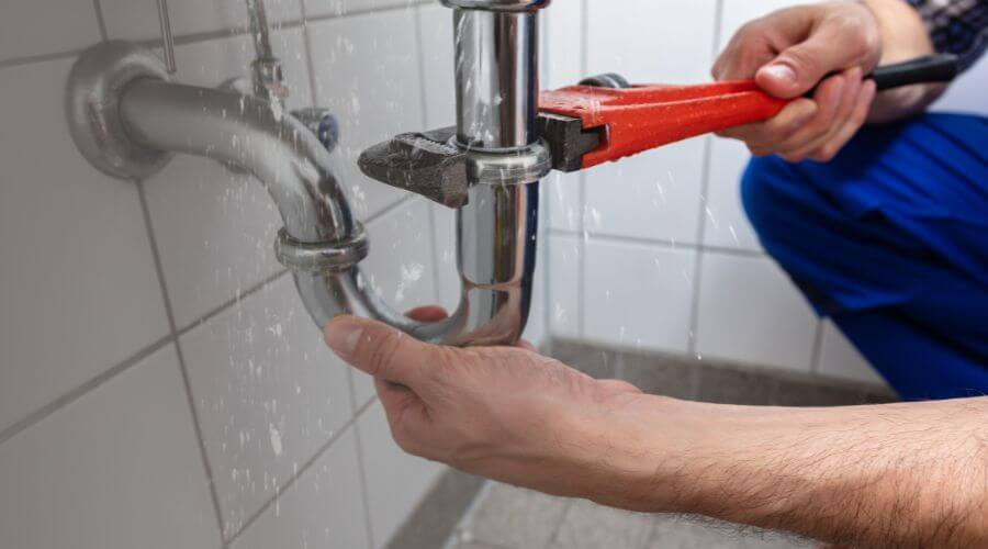 Expert burst pipe repair services in Fairfield, AL